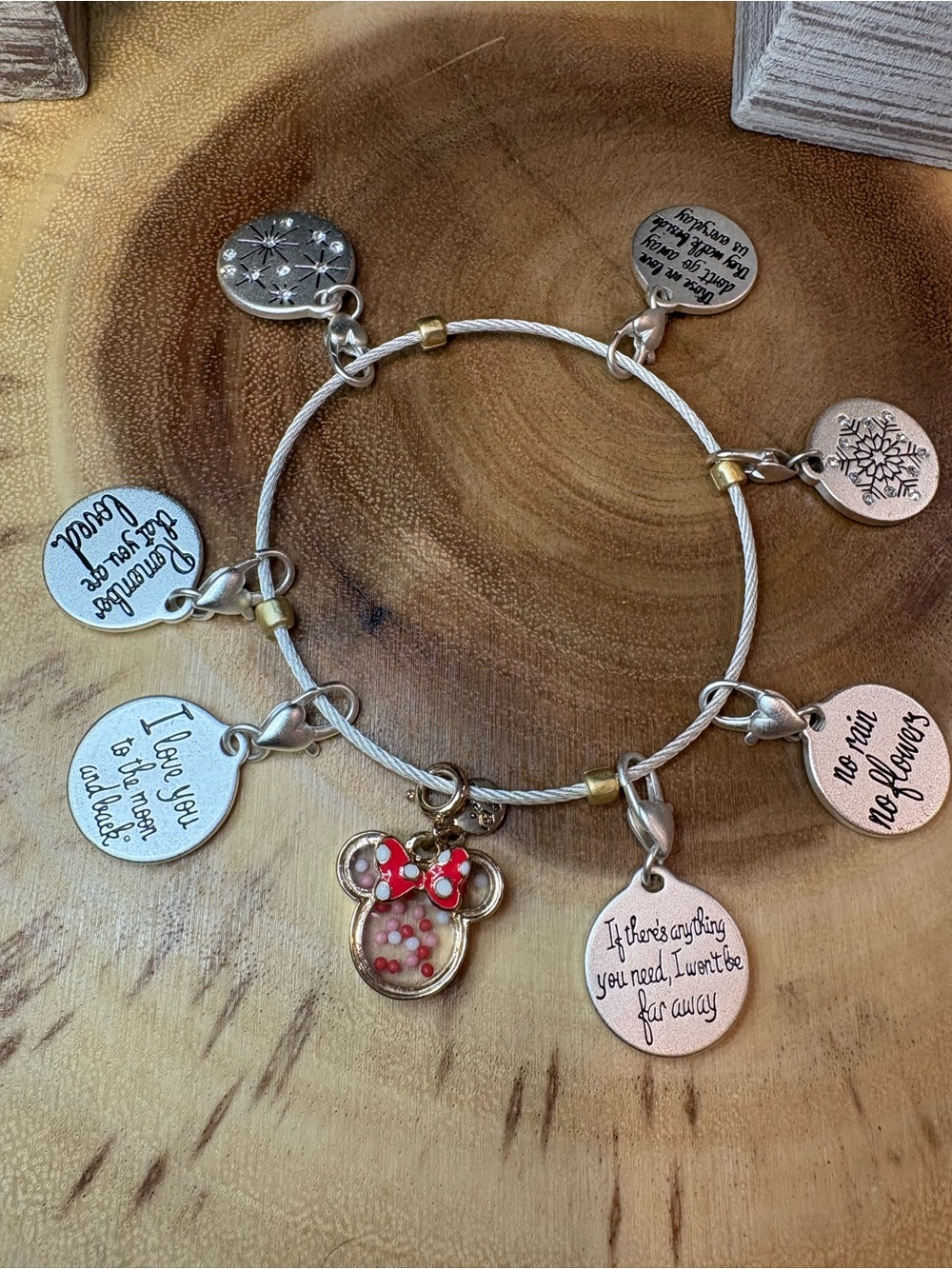 Vintage Silver Charm Bracelet with Red Accent Minnie Charm♥️